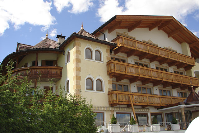 Fassadengestaltung - Hotel in Südtirol